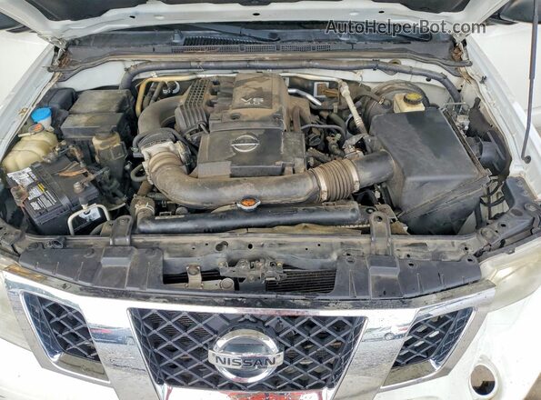 1N6AD0ER5GN756577 2016 NISSAN FRONTIER White Rear interior view