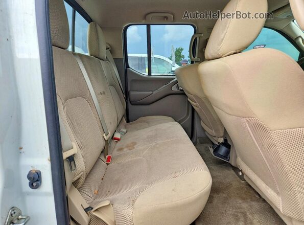 1N6AD0ER6GN794495 2016 NISSAN FRONTIER White უკანა სავარძლების ხედი