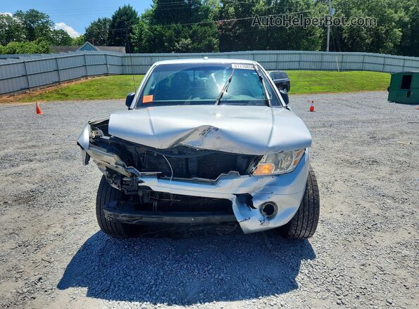 1N6AD0ER7GN738517 2016 NISSAN FRONTIER Silver Vista frontal