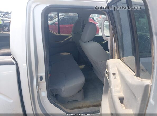 1N6AD0EV2HN704029 2017 NISSAN FRONTIER Silver Vista de la etiqueta del VIN