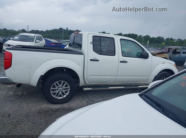 1N6AD0EV2HN754980 2017 NISSAN FRONTIER White Вид задньої частини салону