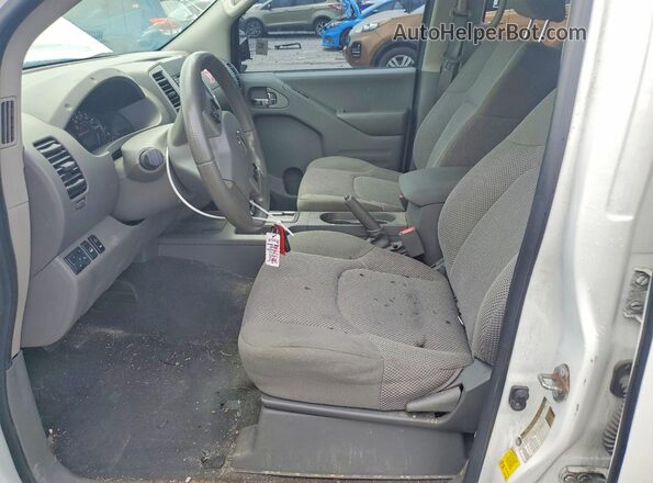 1N6AD0EV6KN720161 2019 NISSAN FRONTIER White წინა სალონის ხედი