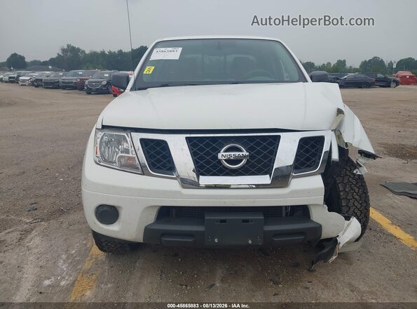 1N6AD0EV9KN720641 2019 NISSAN FRONTIER White Widok wnętrza z tyłu