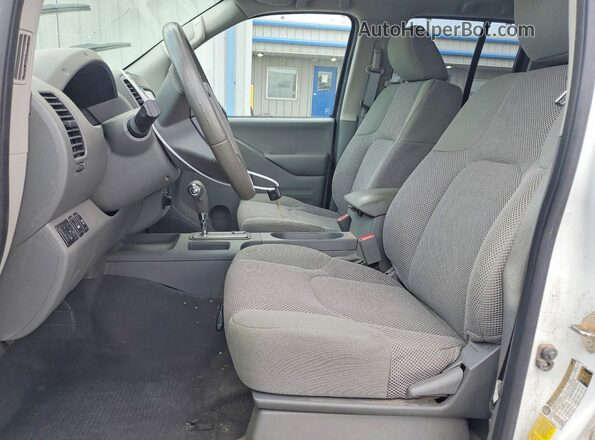 1N6AD0EV9KN874525 2019 NISSAN FRONTIER Белый Вид салона спереди