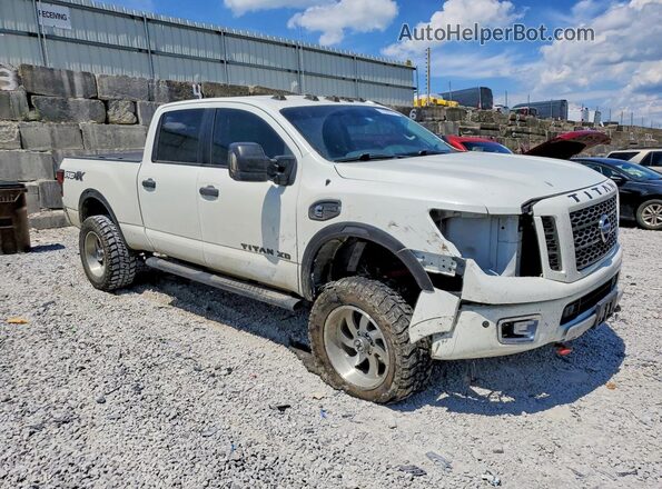 1N6BA1F40GN516679 2016 NISSAN TITAN White Front right