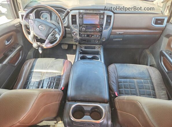 1N6BA1F40HN548274 2017 NISSAN TITAN White Առջևի վահանակի տեսք