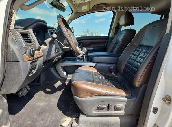 1N6BA1F40HN548274 2017 NISSAN TITAN White Սալոնի դիմացի տեսք