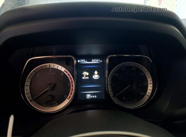 1N6BA1F48HN507097 2017 NISSAN TITAN Black Սարքավորումների վահանակի տեսք