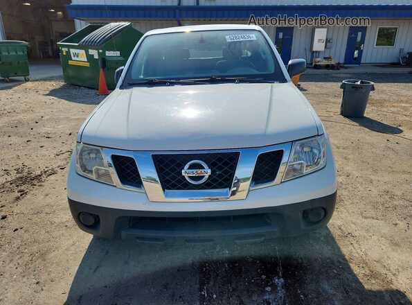 1N6BD0CT0HN700471 2017 NISSAN FRONTIER Белый Вид спереди