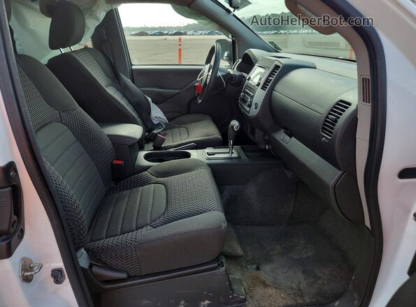 1N6BD0CT1JN750446 2018 NISSAN FRONTIER White Սալոնի դիմացի տեսք