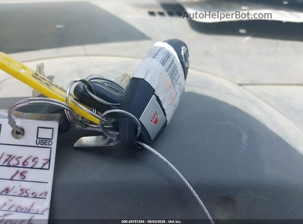 1N6BD0CT2JN765697 2018 NISSAN FRONTIER Белый Вид панели приборов