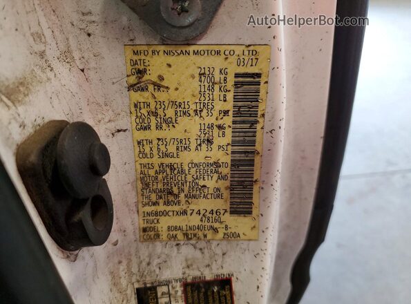 1N6BD0CTXHN742467 2017 NISSAN FRONTIER White Engine compartment view