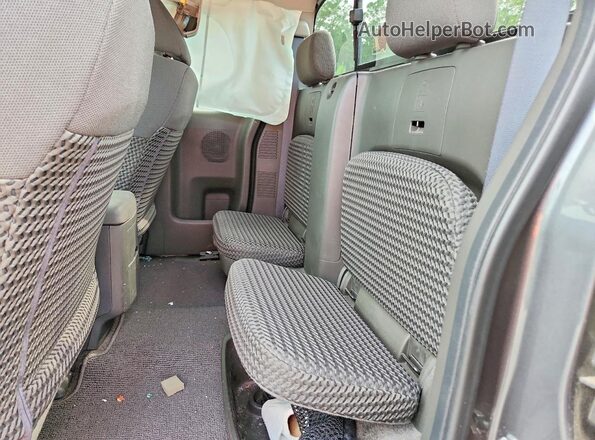 1N6DD0CU6HN734111 2017 NISSAN FRONTIER Серый Вид задних сидений