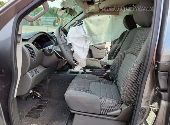 1N6DD0CU6HN734111 2017 NISSAN FRONTIER Серый Вид салона спереди