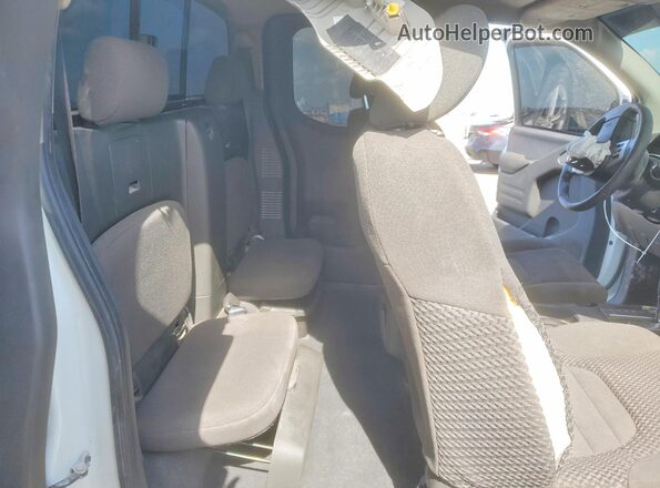 1N6DD0CUXKN714211 2019 NISSAN FRONTIER White Vista de los asientos traseros