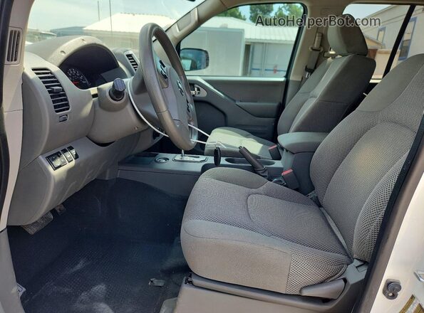 1N6ED0EB6MN710580 2021 NISSAN FRONTIER Белый Вид салона спереди