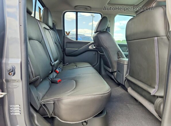 1N6ED0EB7LN700574 2020 NISSAN FRONTIER Gray Rear seats view