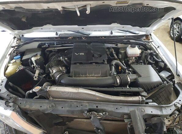 1N6ED0EB7MN705792 2021 NISSAN FRONTIER White Widok wnętrza z tyłu