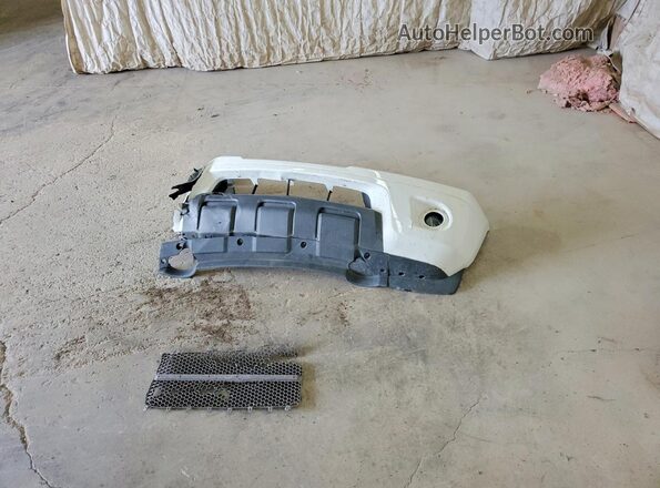 1N6ED0EB7MN705792 2021 NISSAN FRONTIER White Widok komory silnika