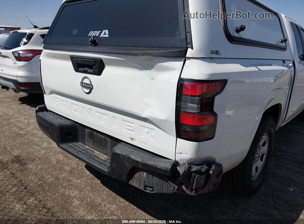 1N6ED1CL4PN667086 2023 NISSAN FRONTIER White Widok z przodu