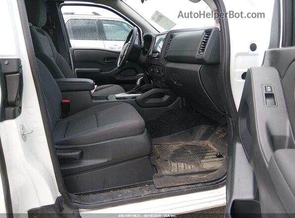 1N6ED1CL5RN638019 2024 NISSAN FRONTIER Белый Вид салона спереди