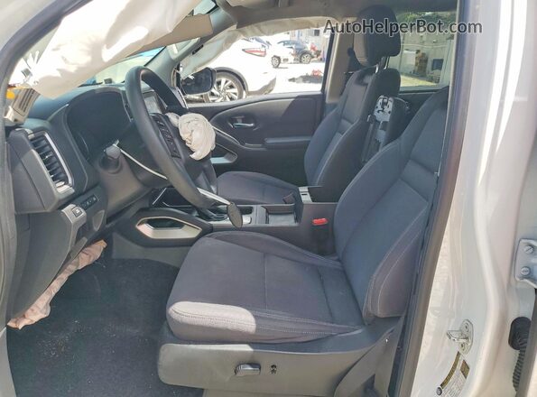 1N6ED1EJ1NN669788 2022 NISSAN FRONTIER Белый Вид салона спереди
