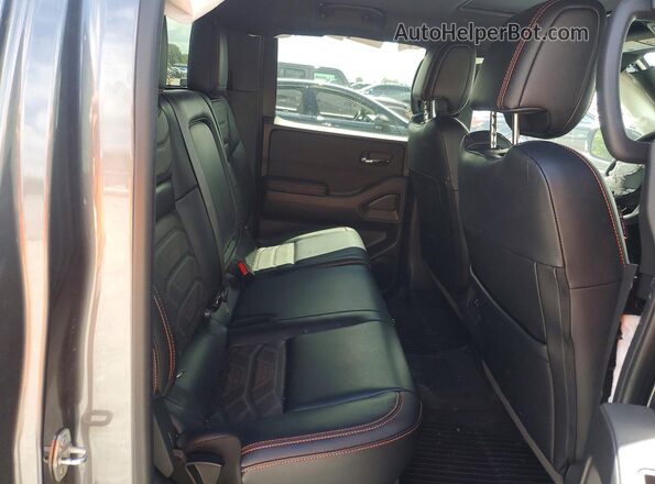 1N6ED1EK3SN658716 2025 NISSAN FRONTIER Gray Вид задніх сидінь