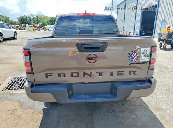 1N6ED1EK7RN667963 2024 NISSAN FRONTIER Brown უკანა ხედი