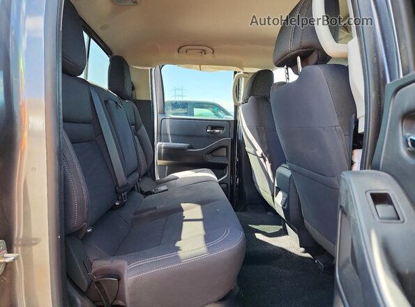 1N6ED1EKXNN656367 2022 NISSAN FRONTIER Gray Widok tylnych siedzeń
