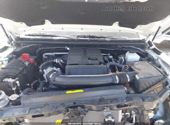 1N6ED1FJ2RN618000 2024 NISSAN FRONTIER White Rear view