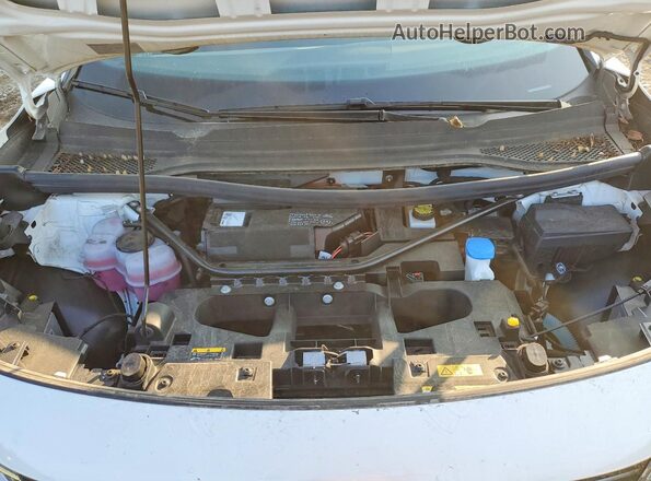 1V25MPE80RC004058 2024 VOLKSWAGEN ID.4 White Vista interior trasera