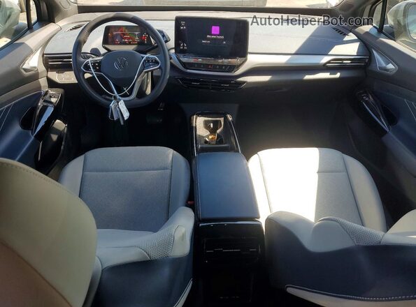 1V25MPE81RC006465 2024 VOLKSWAGEN ID.4 Silver Widok deski rozdzielczej