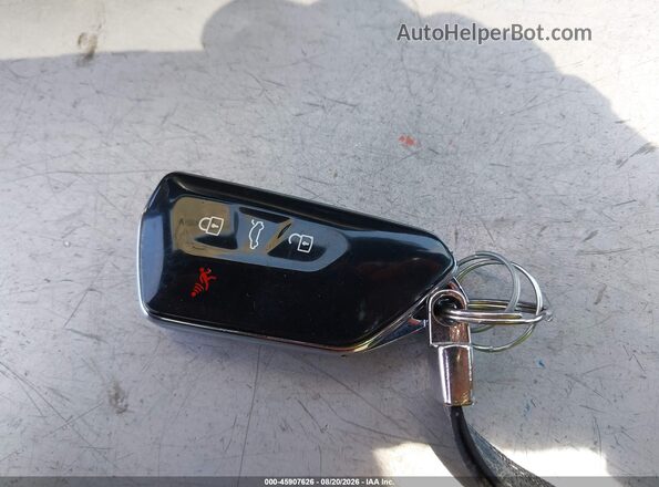 1V25MPE82PC022025 2023 VOLKSWAGEN ID.4 White Vista del salpicadero