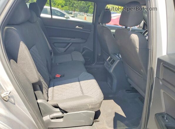 1V2AC2CA8LC201013 2020 VOLKSWAGEN ATLAS Silver Սալոնի հետևի տեսք