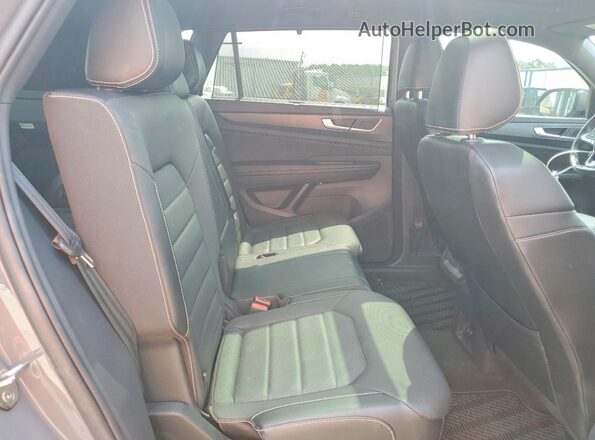 1V2AE2CA3RC214769 2024 VOLKSWAGEN ATLAS Gray უკანა სალონის ხედი