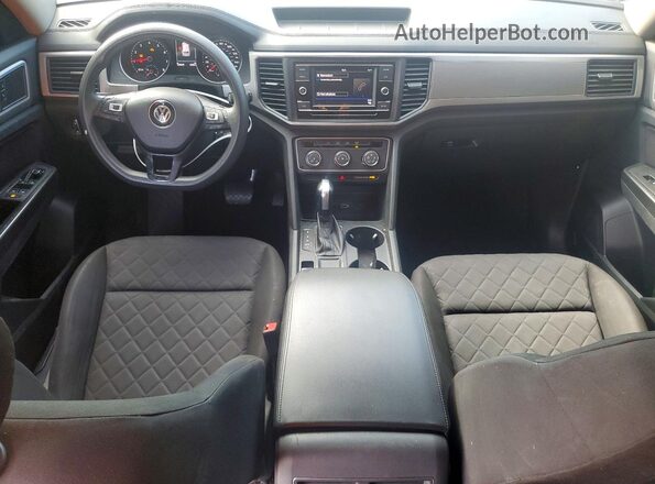 1V2AP2CA0JC584771 2018 VOLKSWAGEN ATLAS Белый Вид панели приборов
