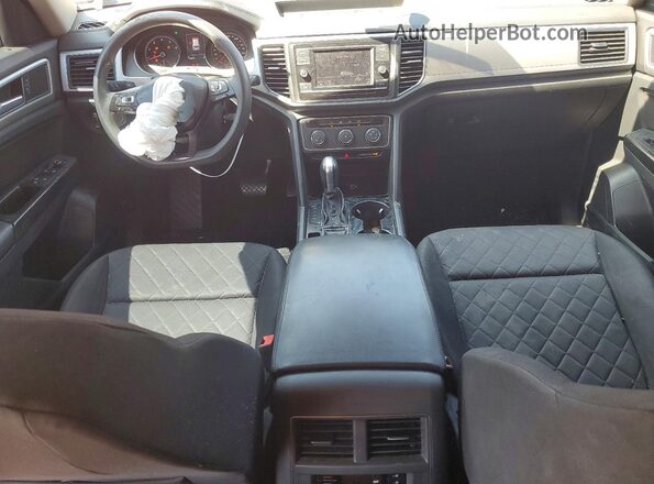 1V2AP2CA6JC532948 2018 VOLKSWAGEN ATLAS Red Dashboard view