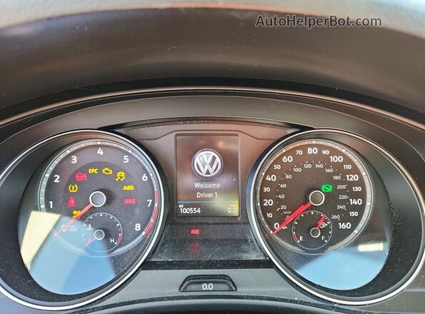 1V2AR2CA9JC552900 2018 VOLKSWAGEN ATLAS Silver Vista del cuadro de instrumentos