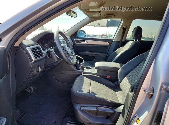 1V2AR2CA9JC552900 2018 VOLKSWAGEN ATLAS Silver Vista interior delantera