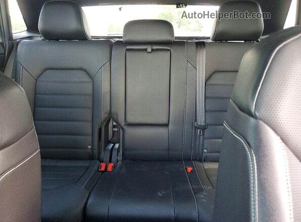 1V2BE2CA1RC255423 2024 VOLKSWAGEN ATLAS Silver Вид задніх сидінь