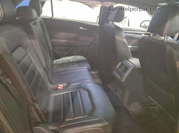 1V2BE2CA6MC231675 2021 VOLKSWAGEN ATLAS Black Rear interior view