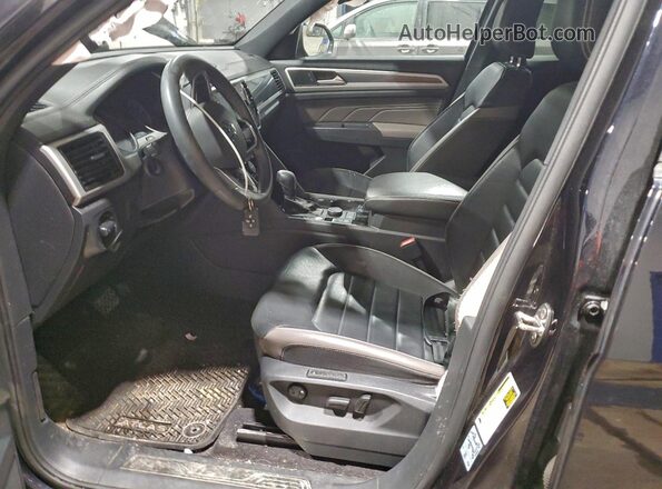 1V2BE2CA6MC231675 2021 VOLKSWAGEN ATLAS Black Front interior view