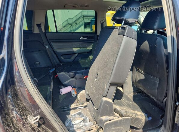 1V2BP2CA5MC602898 2021 VOLKSWAGEN ATLAS Black Widok tylnych siedzeń