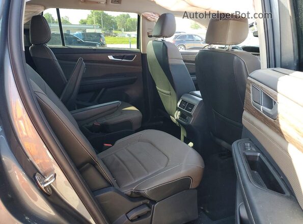 1V2BR2CA1RC526131 2024 VOLKSWAGEN ATLAS Gray Вид задньої частини салону