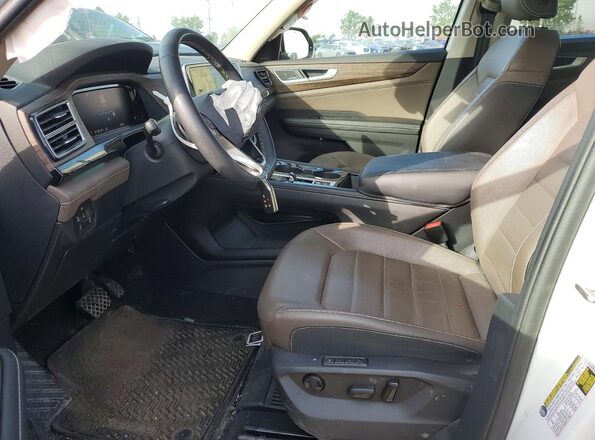1V2BR2CA6RC554572 2024 VOLKSWAGEN ATLAS White Սալոնի դիմացի տեսք