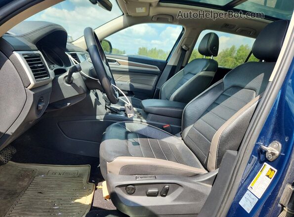 1V2BR2CA8MC577103 2021 VOLKSWAGEN ATLAS Синий Вид салона спереди