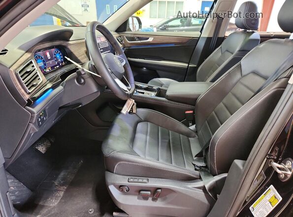 1V2BR2CA8SC574229 2025 VOLKSWAGEN ATLAS Черный Вид салона спереди