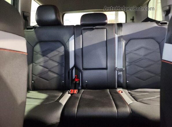 1V2CR2CA4SC507017 2025 VOLKSWAGEN ATLAS Серый Вид задних сидений