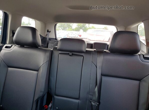 1V2CR2CA8JC545400 2018 VOLKSWAGEN ATLAS Синий Вид задних сидений