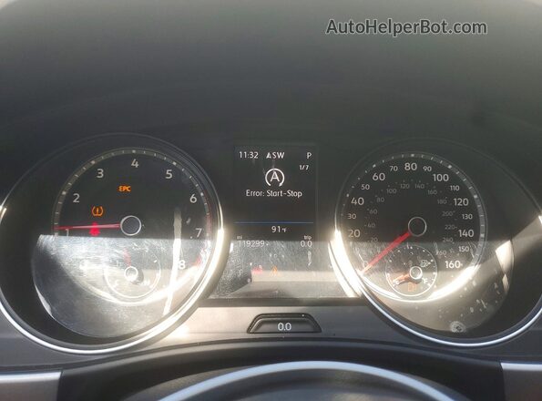 1V2CR2CA8JC562679 2018 VOLKSWAGEN ATLAS White Vista del cuadro de instrumentos